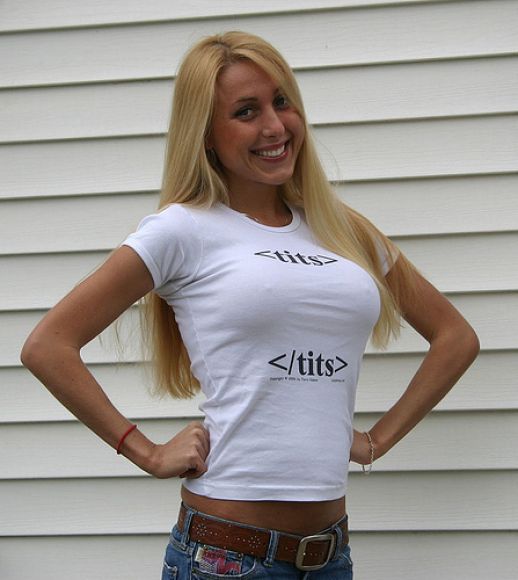 geeks-tshirt-for-girls.jpg